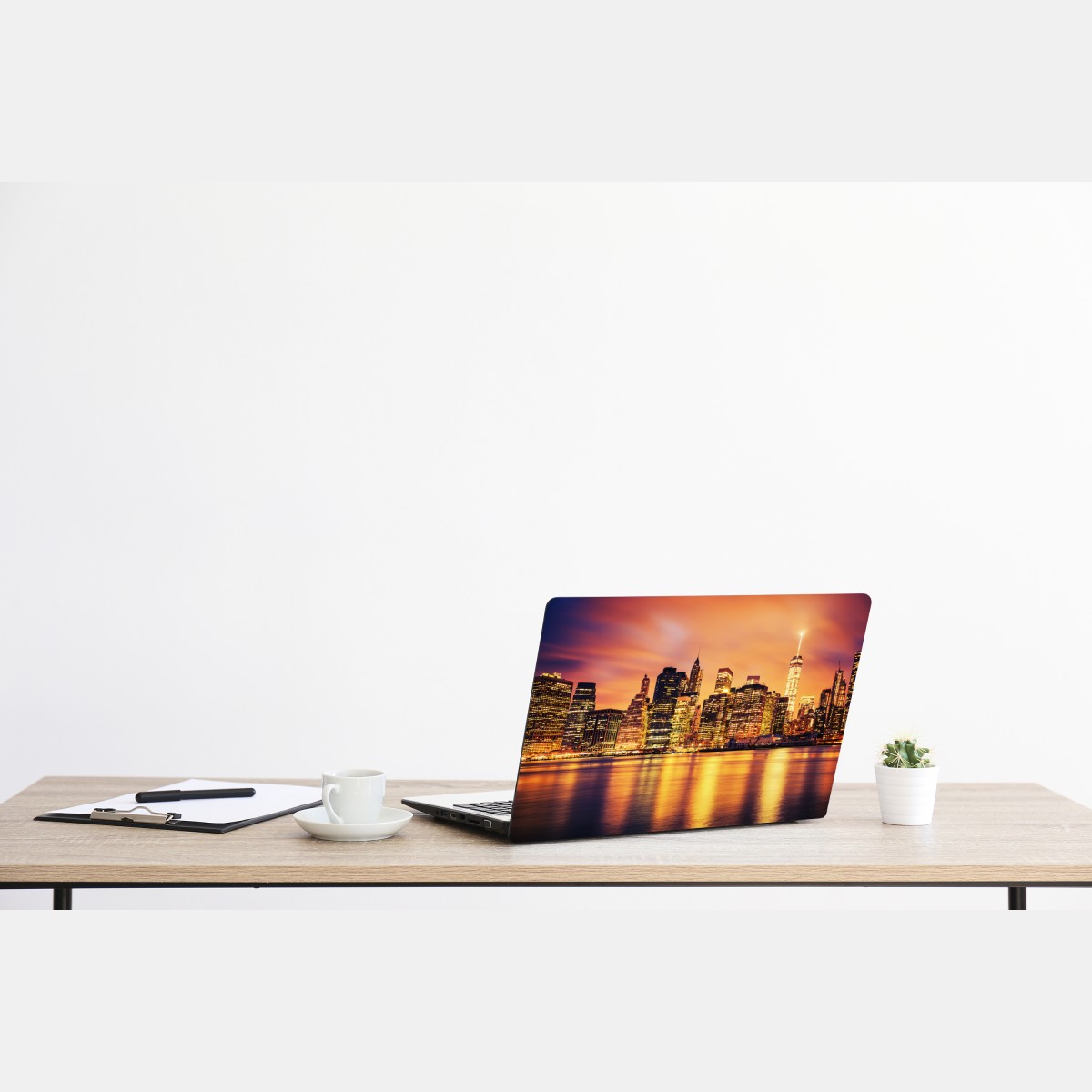 Naklejka na laptopa Nowy Jork panorama o zachodzie słońca – Wallissimo® Naklejka na laptopa Nowy Jork panorama o zachodzie słońca – Wallissimo®