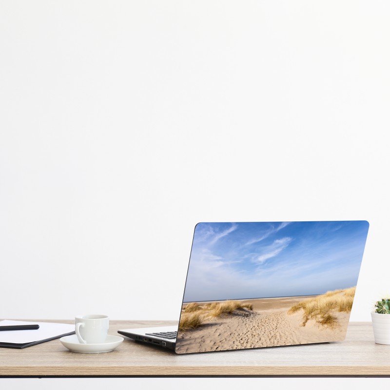 Naklejka na laptopa burzliwe morze z rozbijającymi się falami – Wallissimo®