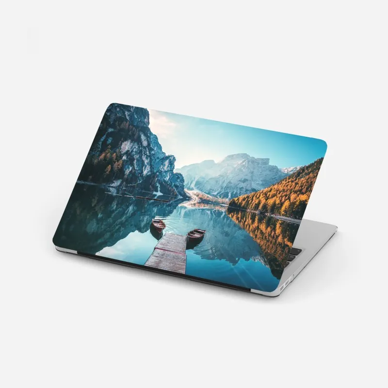 Naklejka na laptopa spokojny poranek nad jeziorem Braies, Dolomity