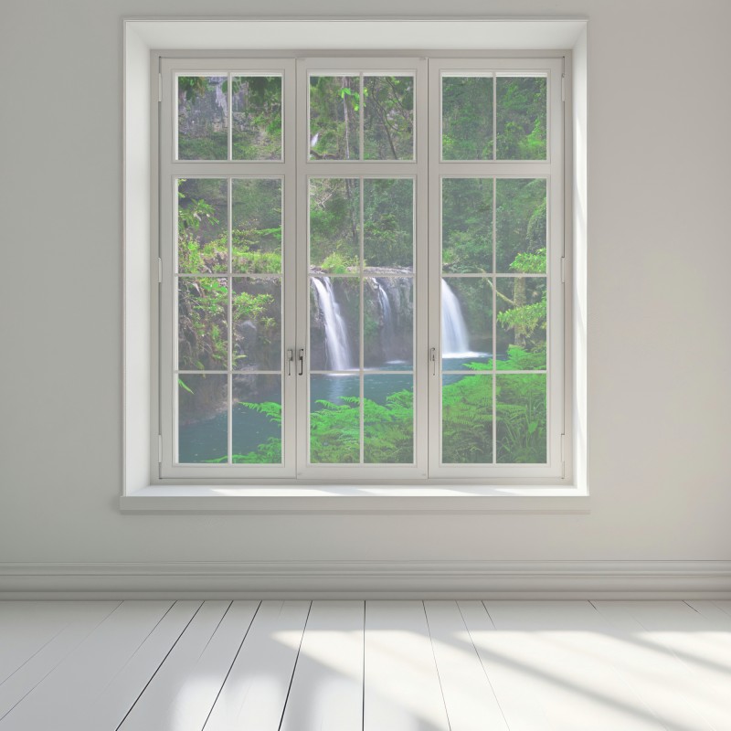 Naklejka na okno uspokajający wodospad w szmaragdowym lesie – Wallissimo® Naklejka na okno uspokajający wodospad w szmaragdowym lesie – Wallissimo®