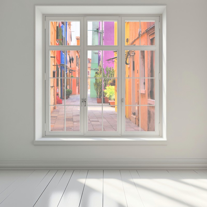 Naklejka na okno kolorowa śródziemnomorska uliczka – Wallissimo® Naklejka na okno kolorowa śródziemnomorska uliczka – Wallissimo®