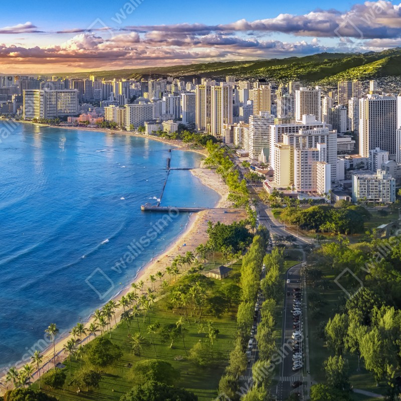 Naklejka na lodówkę panorama nadmorskiego miasta o zachodzie słońca – Wallissimo® Naklejka na lodówkę panorama nadmorskiego miasta o zachodzie słońca – Wallissimo®