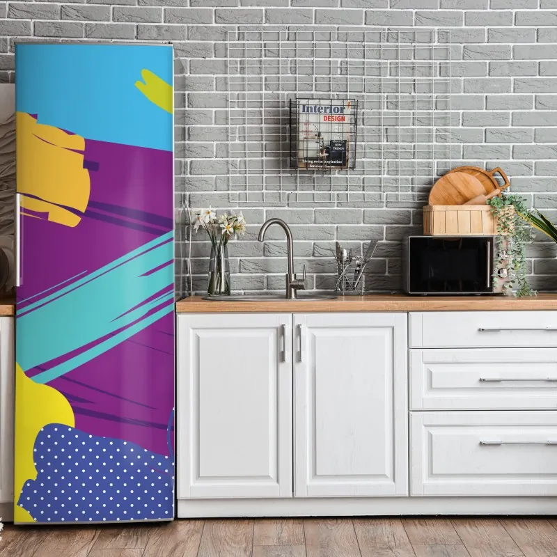 Naklejka na lodówkę elegancki portret gejszy w czerwonym i czarnym kimonie – Wallissimo®