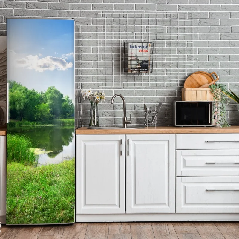 Naklejka na lodówkę słoneczna łąka nad rzeką – Wallissimo® Naklejka na lodówkę słoneczna łąka nad rzeką – Wallissimo®