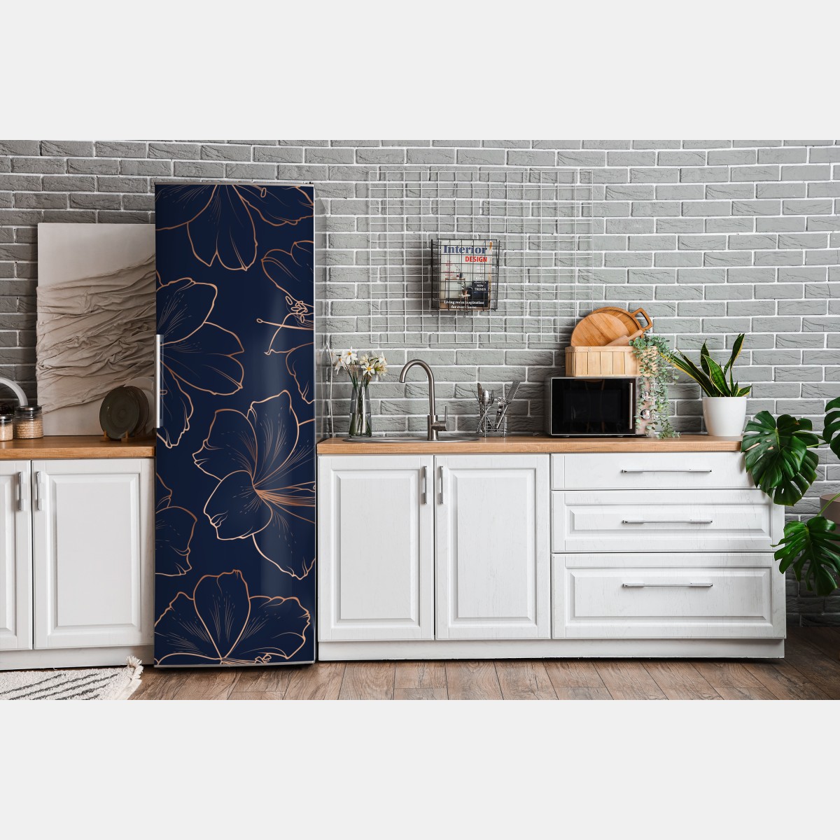 Naklejka na lodówkę granatowy motyw z złotymi konturami kwiatów – Wallissimo® Naklejka na lodówkę granatowy motyw z złotymi konturami kwiatów – Wallissimo®