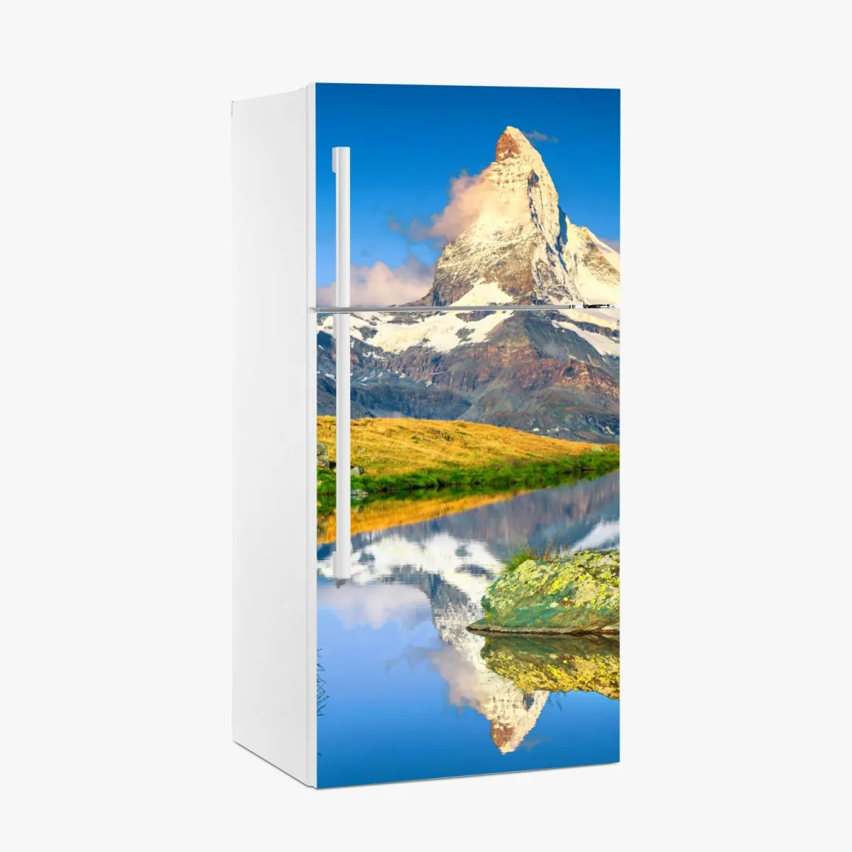 Naklejka na lodówkę majestatyczny Matterhorn odbity w alpejskim jeziorze – Wallissimo® Naklejka na lodówkę majestatyczny Matterhorn odbity w alpejskim jeziorze – Wallissimo®