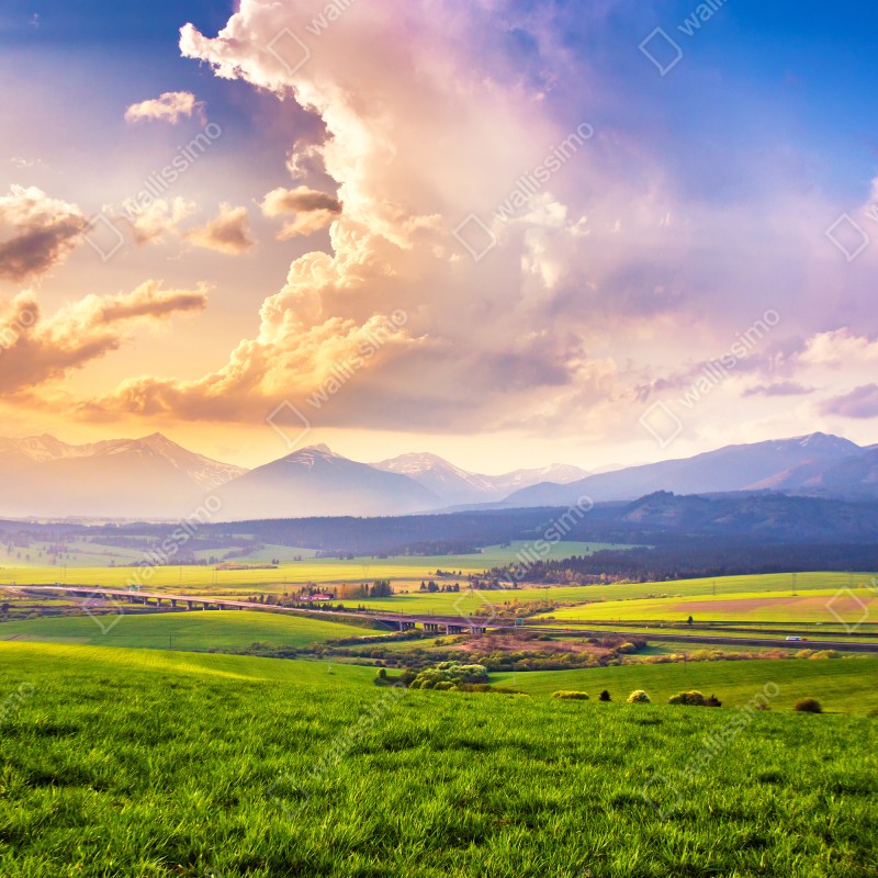 Naklejka na lodówkę panorama wiosennej doliny górskiej, Tatry Słowacja – Wallissimo® Naklejka na lodówkę panorama wiosennej doliny górskiej, Tatry Słowacja – Wallissimo®