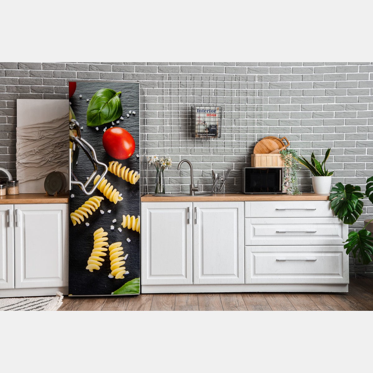 Naklejka na lodówkę składniki do makaronu widok z góry z pomidorami i bazylią – Wallissimo® Naklejka na lodówkę składniki do makaronu widok z góry z pomidorami i bazylią – Wallissimo®