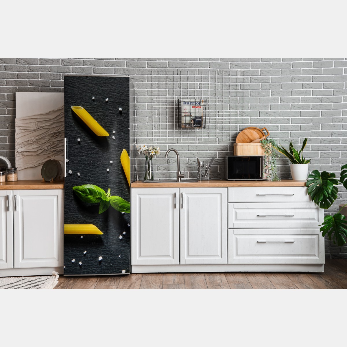 Naklejka na lodówkę pomidory i penne na czarnym łupku – Wallissimo® Naklejka na lodówkę pomidory i penne na czarnym łupku – Wallissimo®