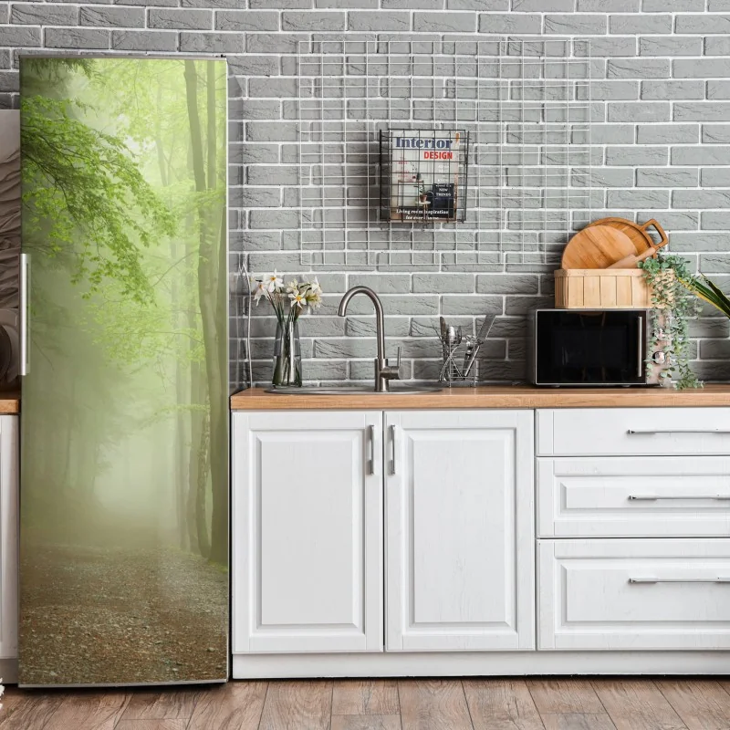 Naklejka na lodówkę mglisty leśny szlak – Wallissimo® Naklejka na lodówkę mglisty leśny szlak – Wallissimo®