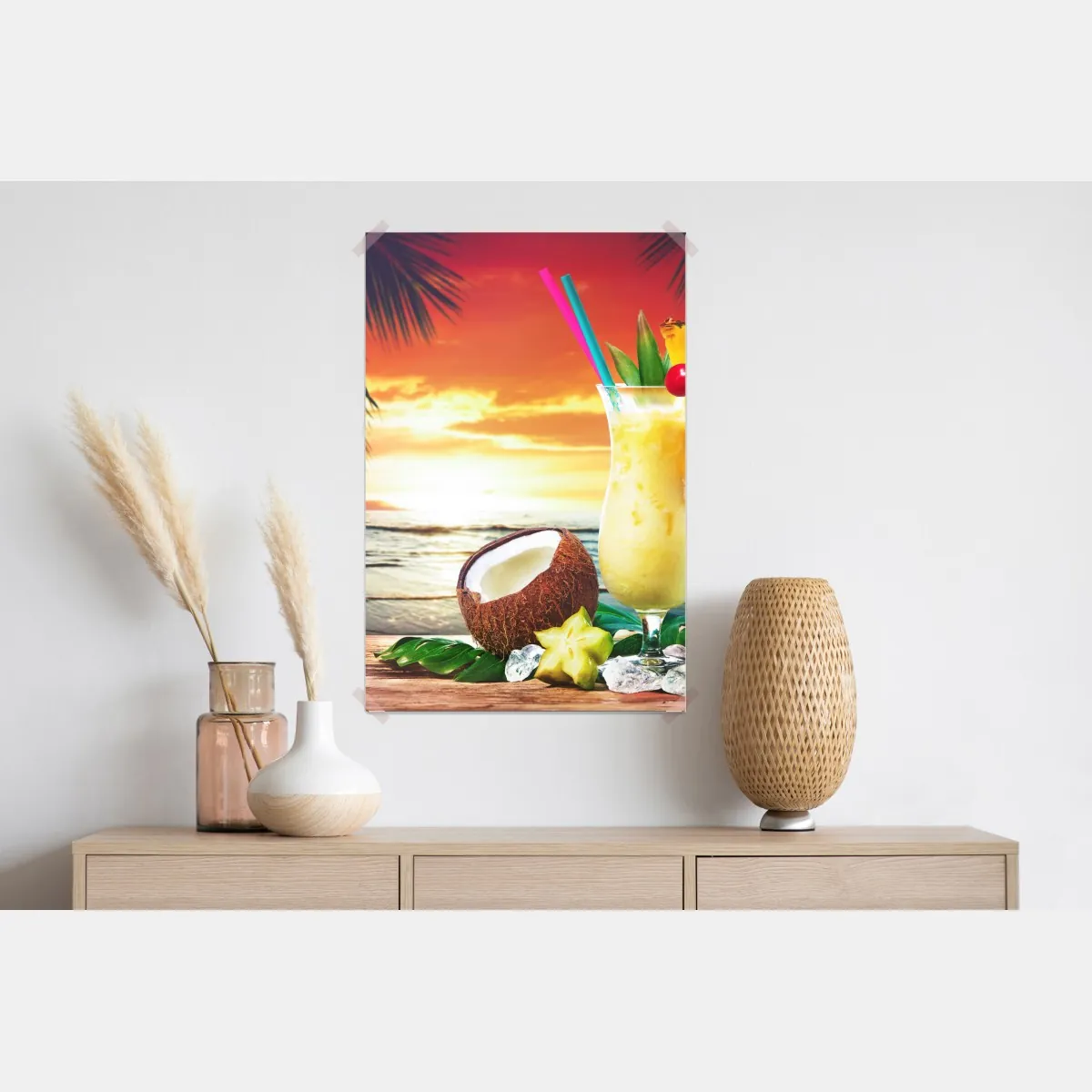 Plakat tropikalny zachód słońca na plaży z koktajlem – Wallissimo® Plakat tropikalny zachód słońca na plaży z koktajlem – Wallissimo®