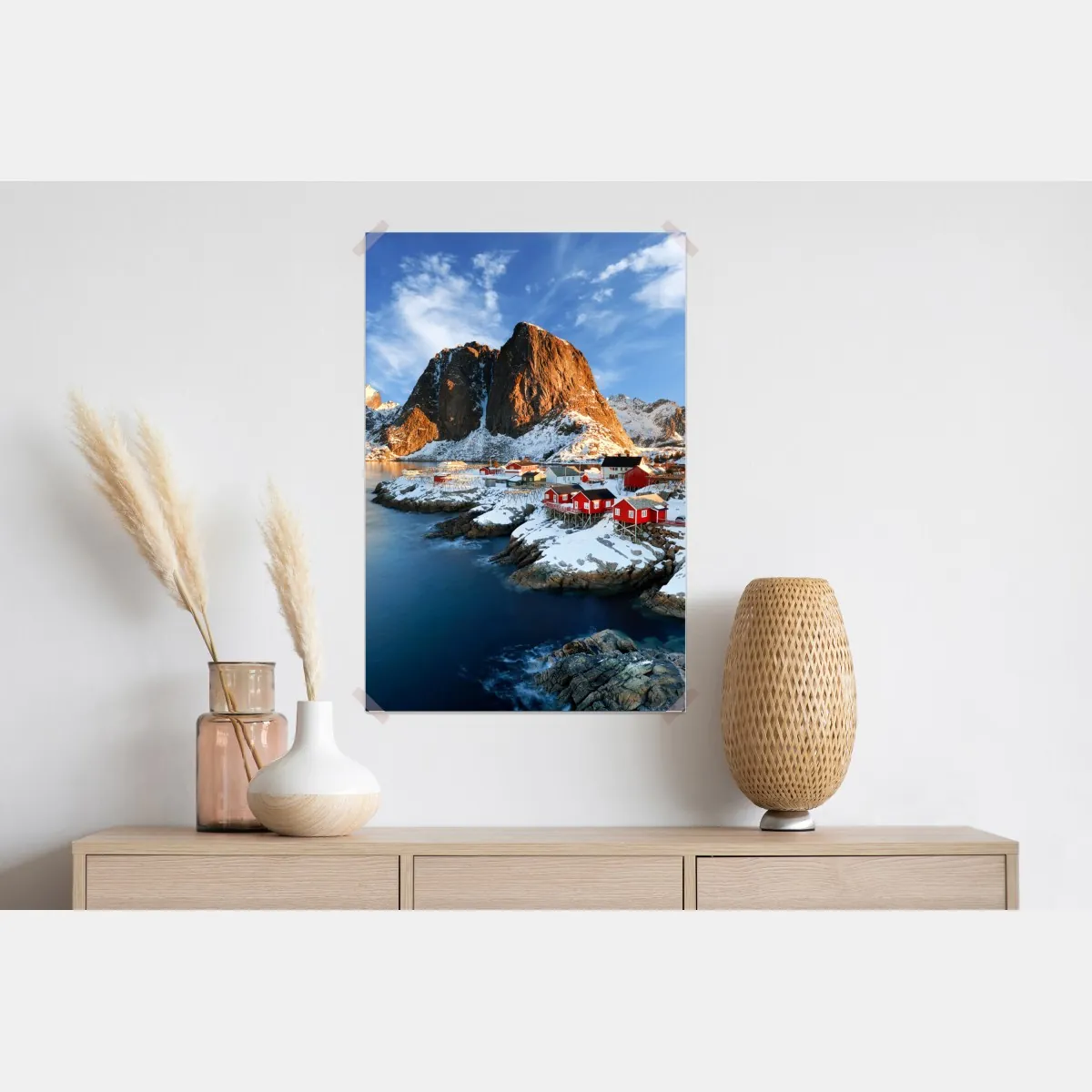 Plakat słoneczna wioska Hamnøy nad fiordem – Wallissimo® Plakat słoneczna wioska Hamnøy nad fiordem – Wallissimo®