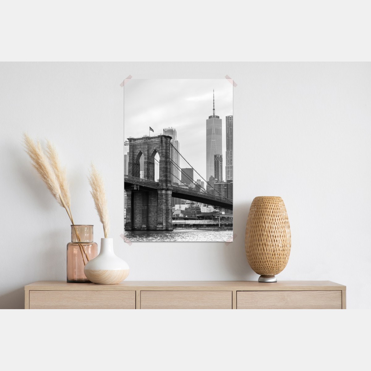 Plakat most brooklyński i panorama Nowego Jorku w odcieniach szarości – Wallissimo® Plakat most brooklyński i panorama Nowego Jorku w odcieniach szarości – Wallissimo®