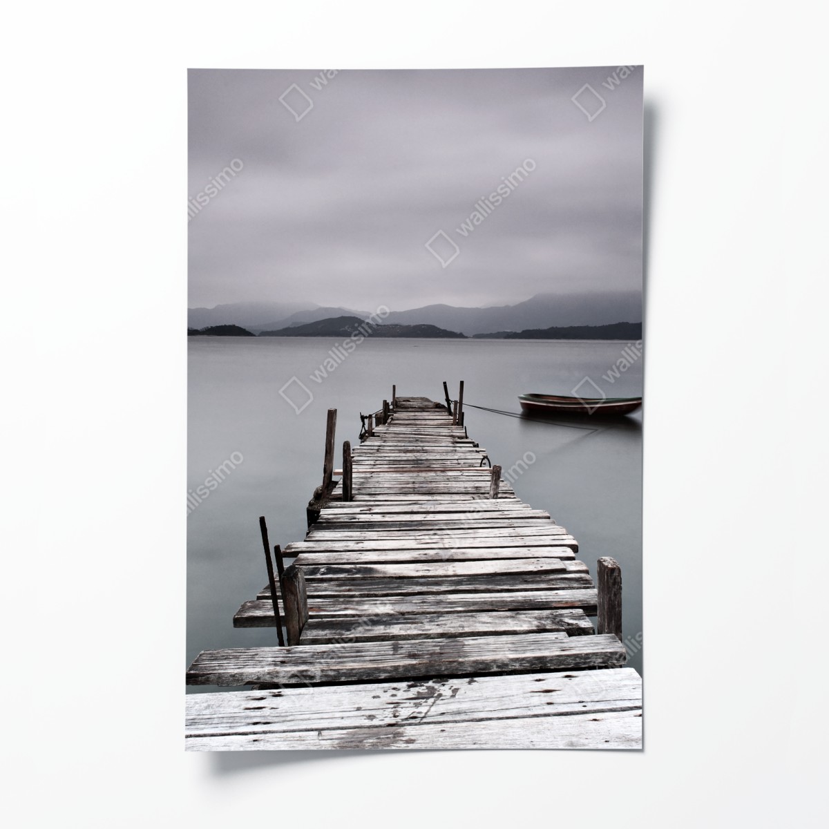 Poster quiet wooden pier over calm sea