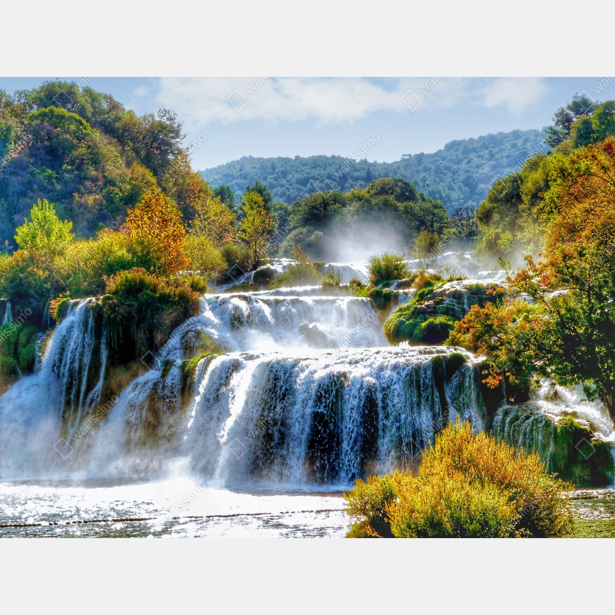 Obraz na płótnie kaskadowy wodospad w bujnym lesie – Wallissimo® Obraz na płótnie kaskadowy wodospad w bujnym lesie – Wallissimo®