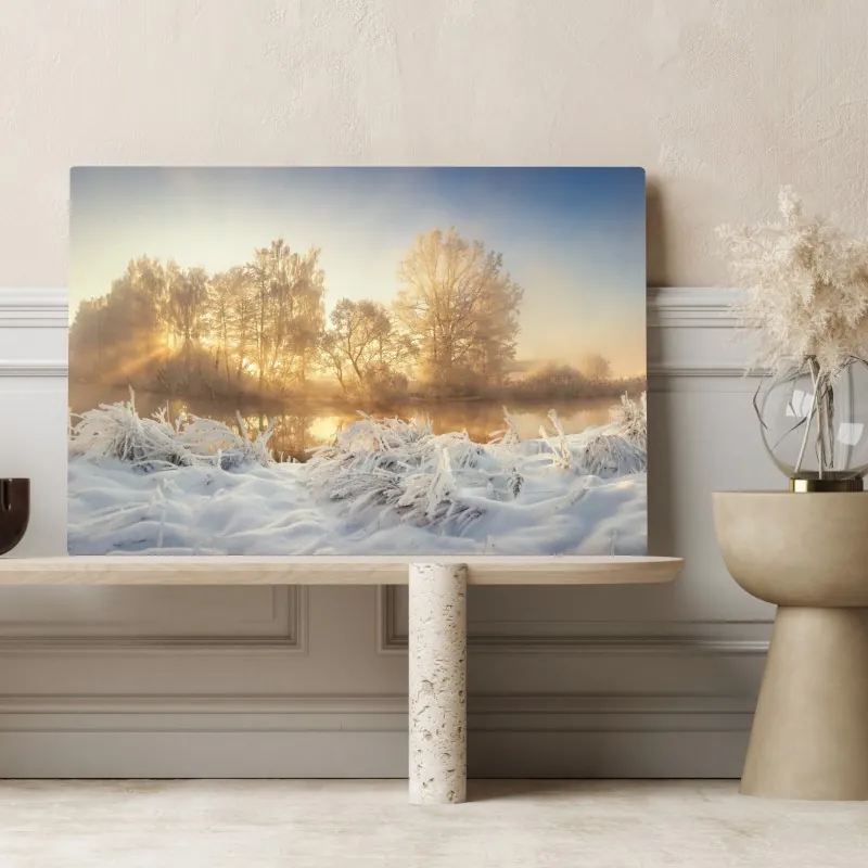 Obraz na płótnie złoty zimowy wschód słońca nad mroźną rzeką – Wallissimo® Obraz na płótnie złoty zimowy wschód słońca nad mroźną rzeką – Wallissimo®