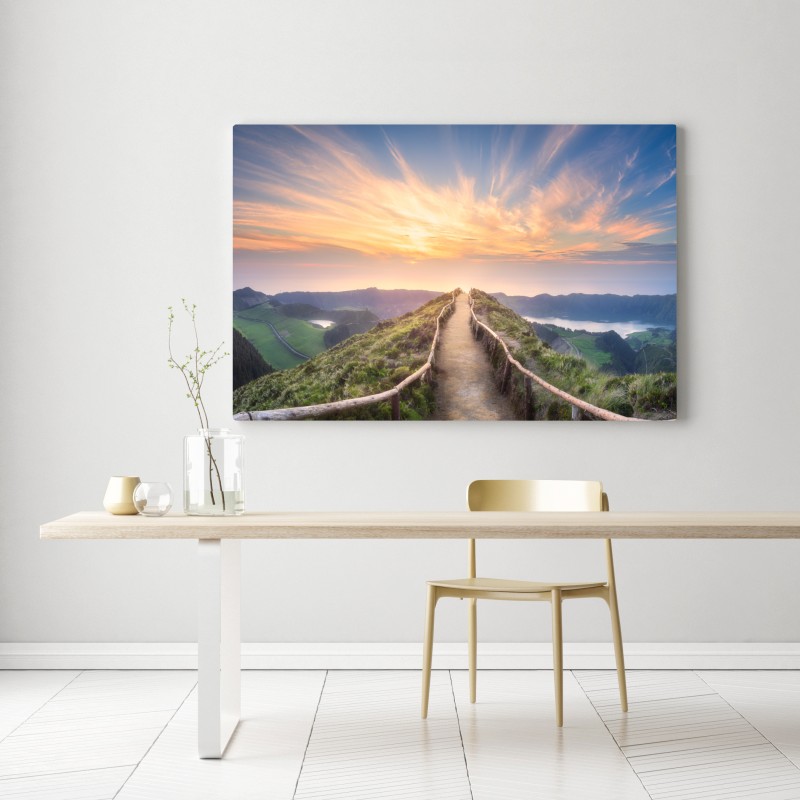 Obraz na płótnie ścieżka na grzbiecie górskim przy zachodzie słońca nad jeziorem – Wallissimo® Obraz na płótnie ścieżka na grzbiecie górskim przy zachodzie słońca nad jeziorem – Wallissimo®