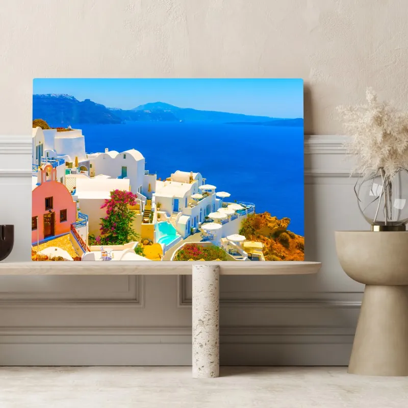 Obraz na płótnie słoneczny widok na Santorini: białe domy i błękit morza – Wallissimo® Obraz na płótnie słoneczny widok na Santorini: białe domy i błękit morza – Wallissimo®