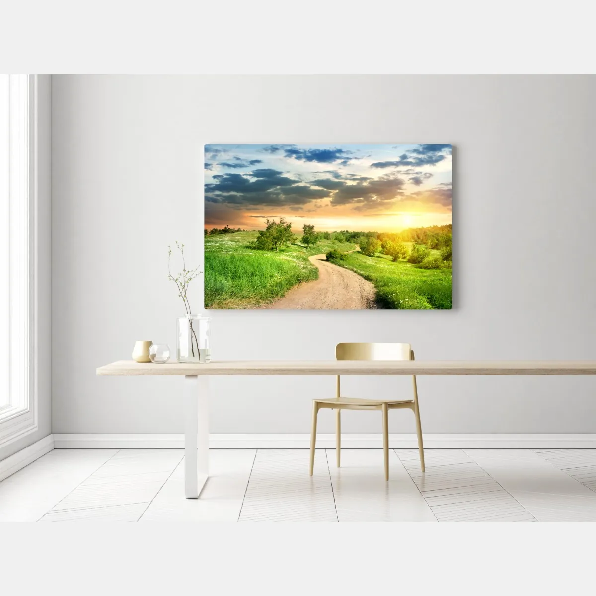 Obraz na płótnie zachód słońca nad polną drogą w zielonej łące – Wallissimo® Obraz na płótnie zachód słońca nad polną drogą w zielonej łące – Wallissimo®
