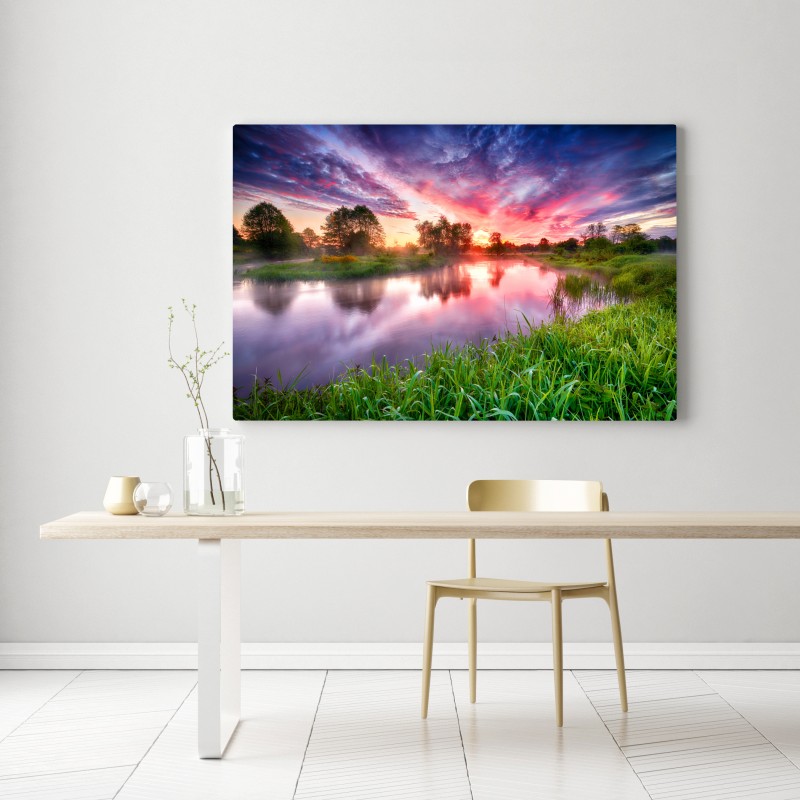 Obraz na płótnie spokojny letni wschód słońca nad brzegiem rzeki – Wallissimo® Obraz na płótnie spokojny letni wschód słońca nad brzegiem rzeki – Wallissimo®