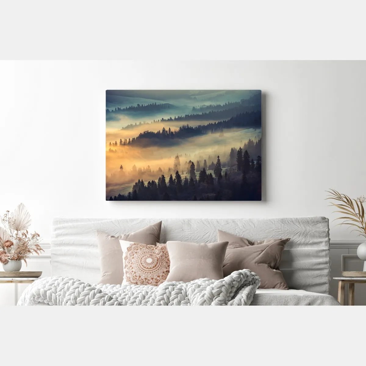 Obraz na płótnie mglisty górski las o wschodzie słońca – Wallissimo® Obraz na płótnie mglisty górski las o wschodzie słońca – Wallissimo®