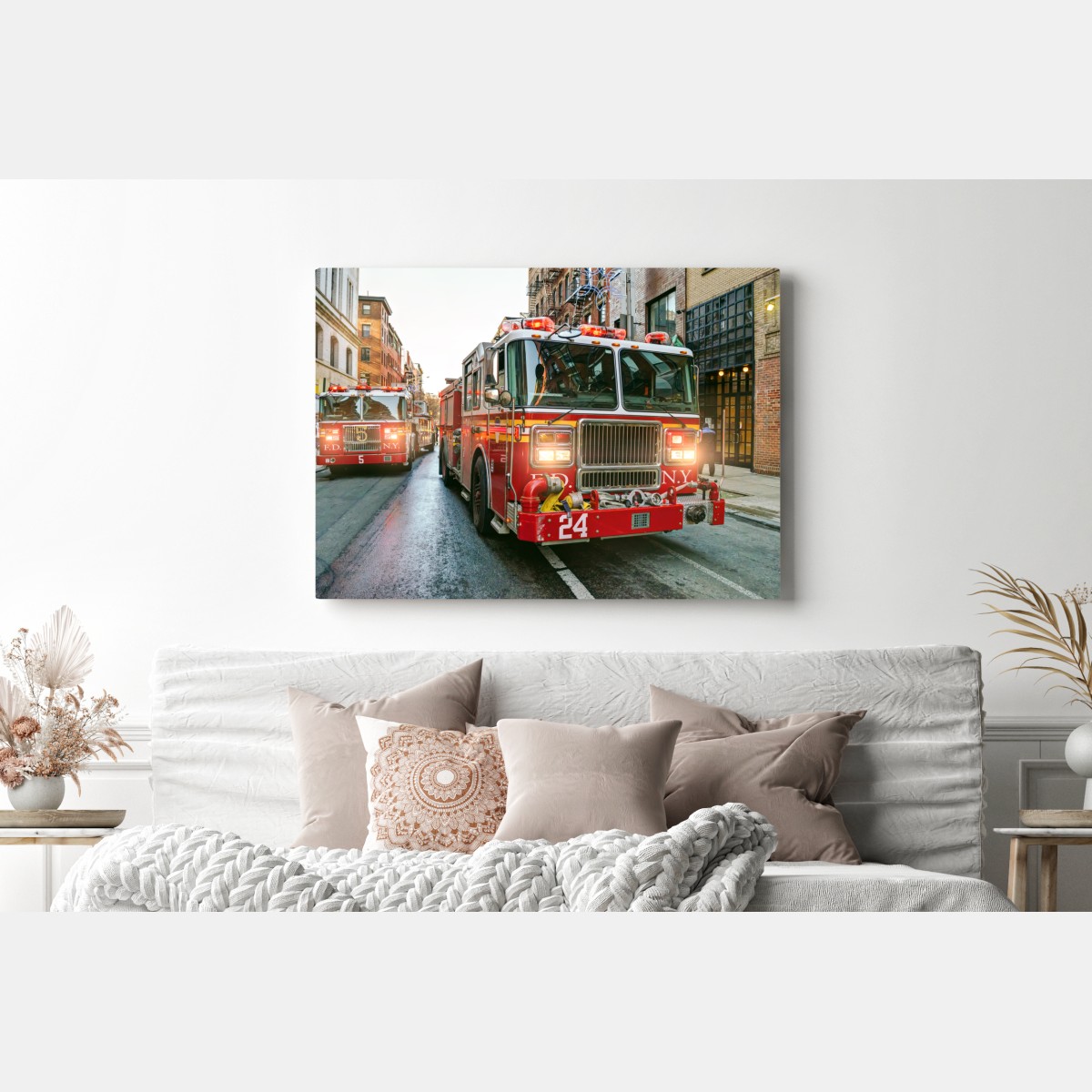 Obraz na płótnie wozy strażackie na ulicy Manhattan, Nowy Jork – Wallissimo® Obraz na płótnie wozy strażackie na ulicy Manhattan, Nowy Jork – Wallissimo®