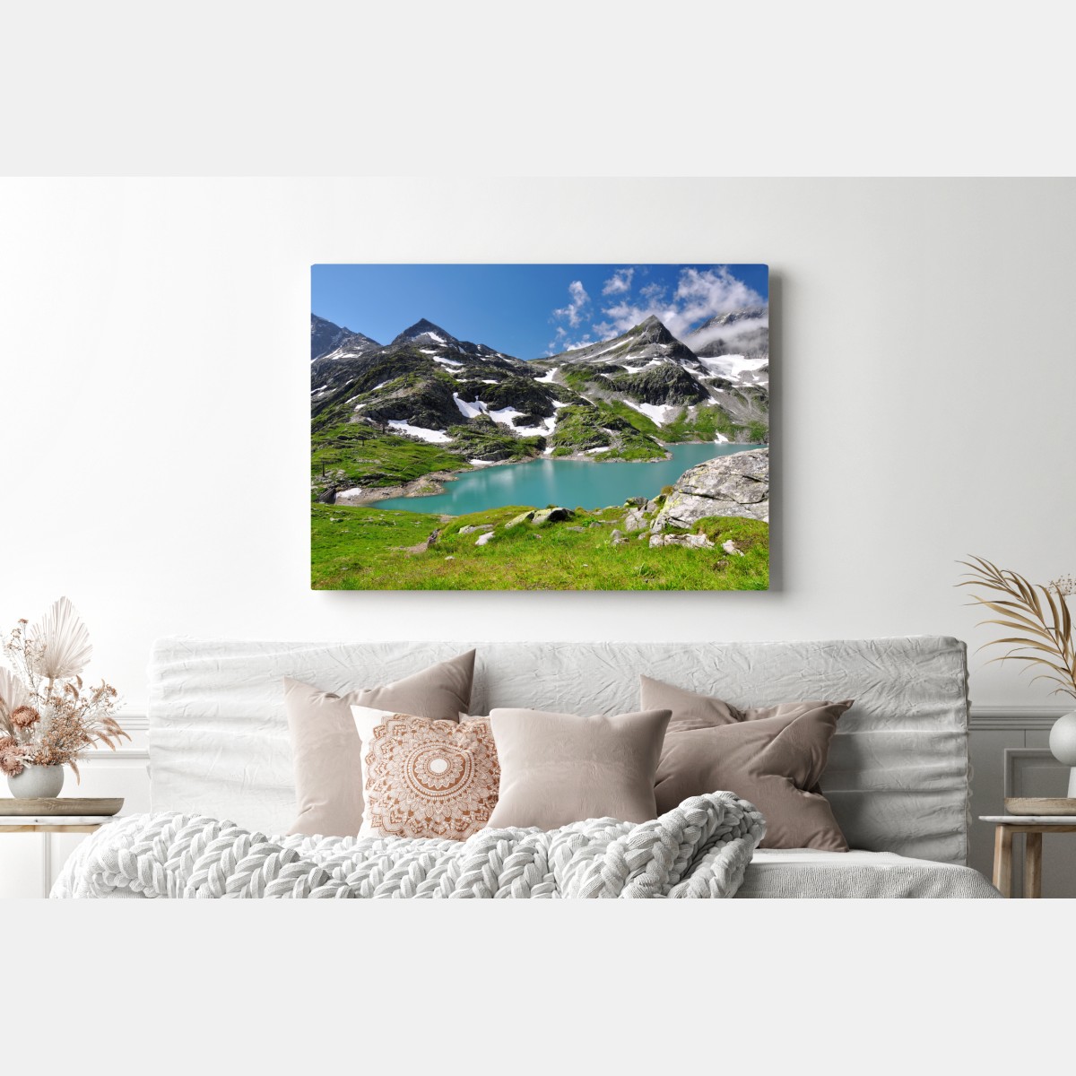 Obraz na płótnie alpejskie jezioro z turkusową wodą i górami – Wallissimo® Obraz na płótnie alpejskie jezioro z turkusową wodą i górami – Wallissimo®