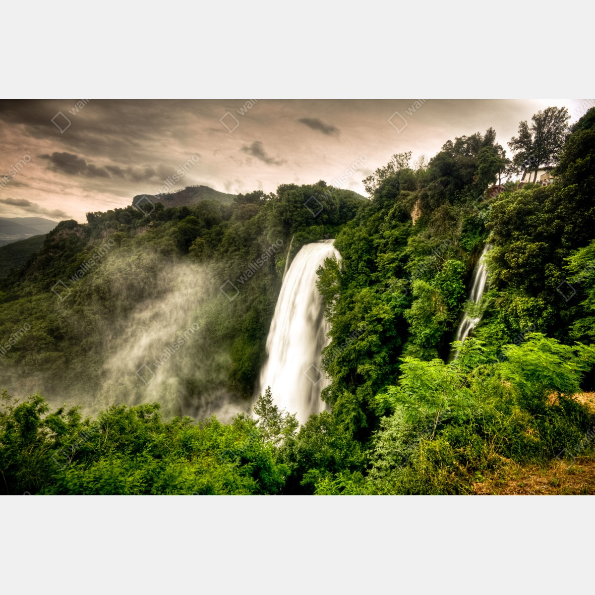 Obraz na płótnie wodospad Marmore w Umbrii: mglista zieleń – Wallissimo® Obraz na płótnie wodospad Marmore w Umbrii: mglista zieleń – Wallissimo®