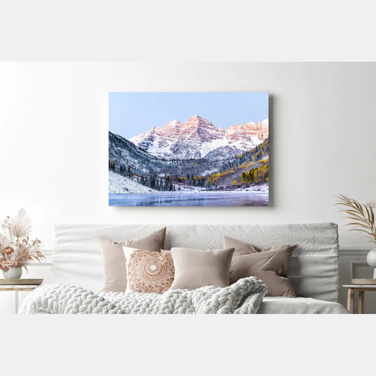 Obraz na płótnie śnieżny poranek w górach nad jeziorem – Wallissimo® Obraz na płótnie śnieżny poranek w górach nad jeziorem – Wallissimo®