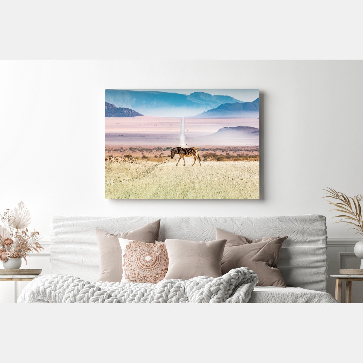 Obraz na płótnie zebra na pustynnej drodze – Wallissimo® Obraz na płótnie zebra na pustynnej drodze – Wallissimo®