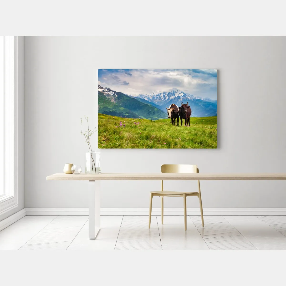 Obraz na płótnie alpejska łąka z pasącymi się krowami – Wallissimo® Obraz na płótnie alpejska łąka z pasącymi się krowami – Wallissimo®