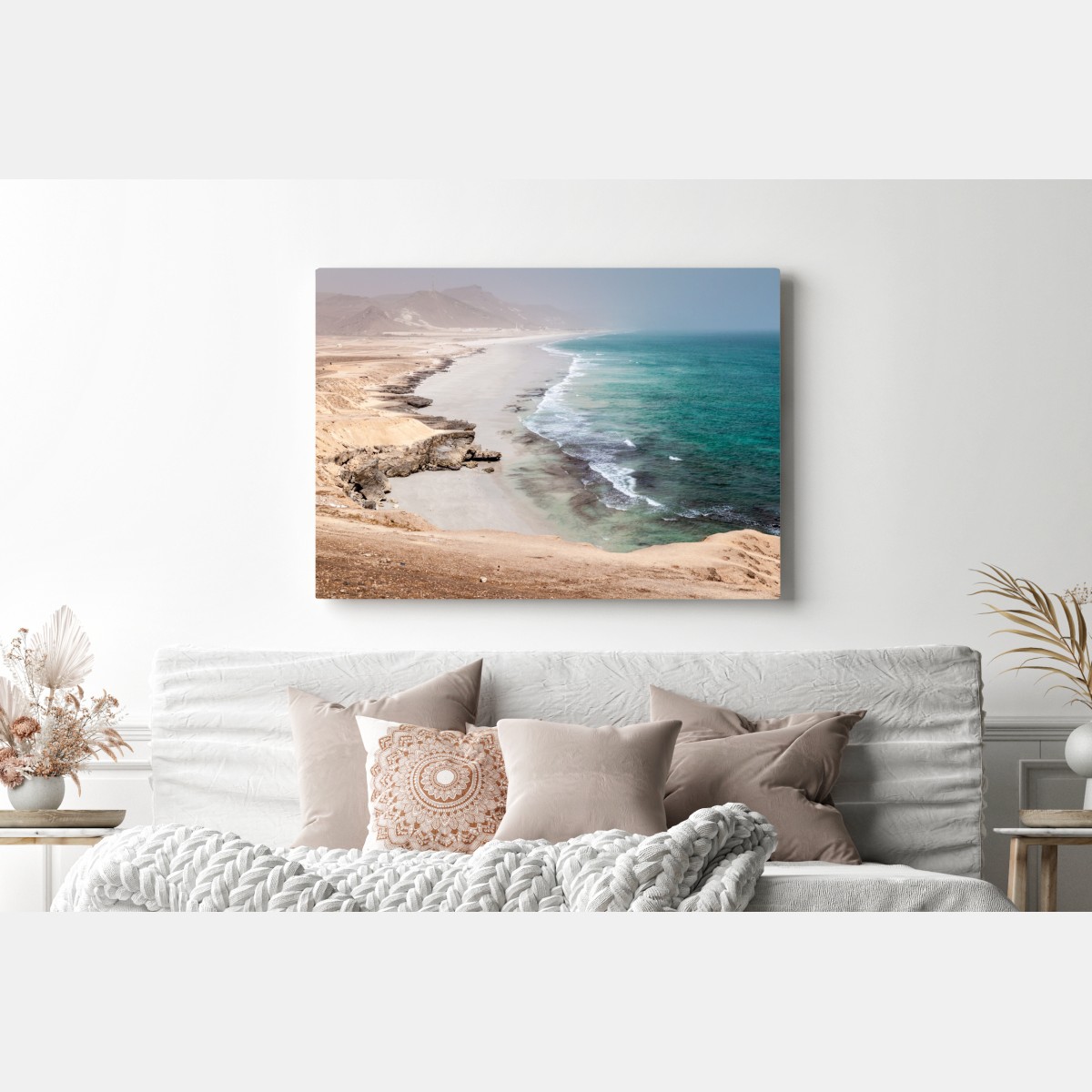 Obraz na płótnie spokojne turkusowe wybrzeże nad pustynnymi klifami – Wallissimo® Obraz na płótnie spokojne turkusowe wybrzeże nad pustynnymi klifami – Wallissimo®