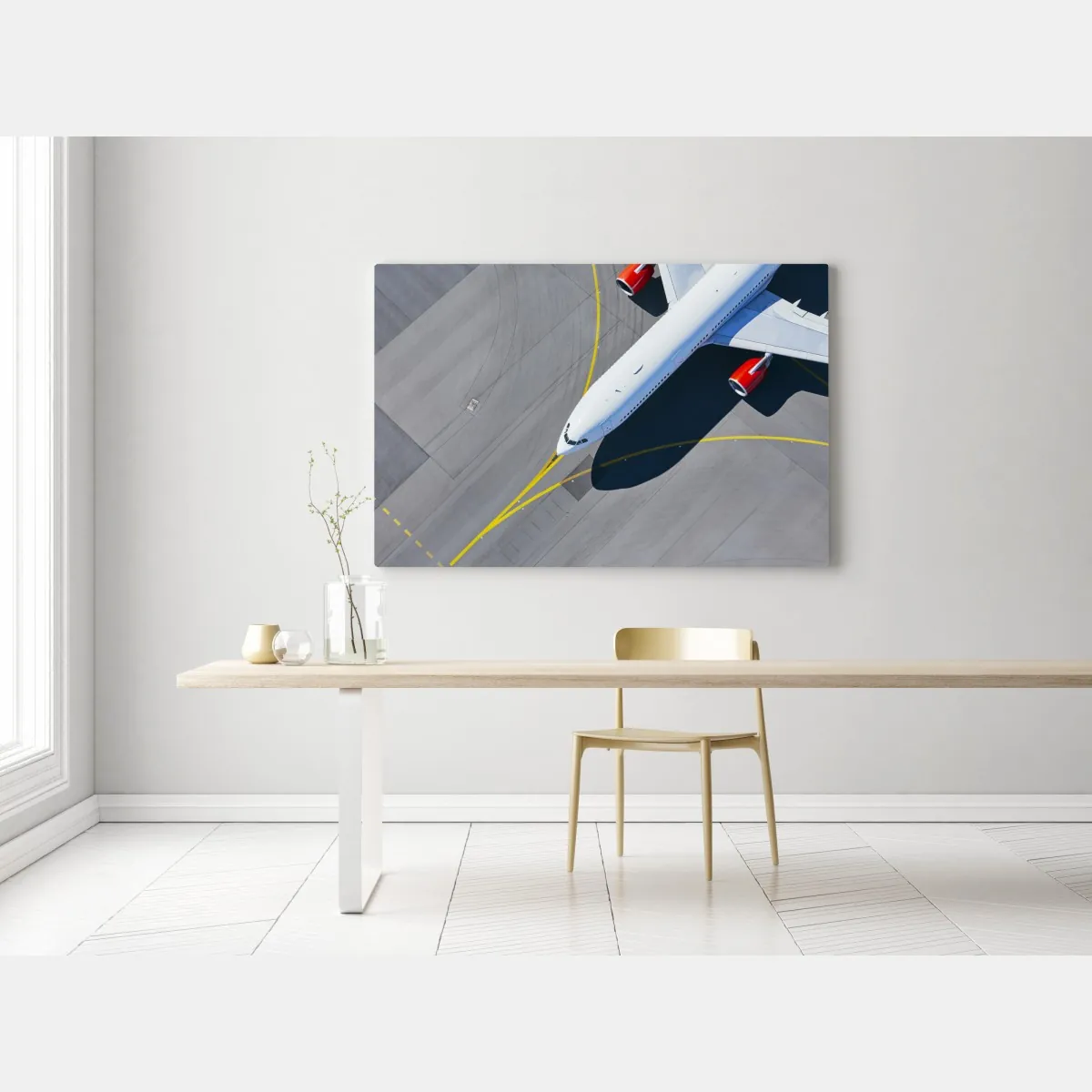 Obraz na płótnie widok z lotu ptaka na samolot na płycie lotniska – Wallissimo® Obraz na płótnie widok z lotu ptaka na samolot na płycie lotniska – Wallissimo®