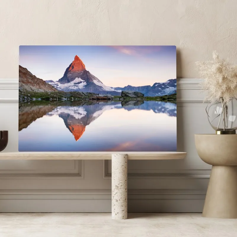 Obraz na płótnie Matterhorn o wschodzie słońca nad alpejskim jeziorem – Wallissimo® Obraz na płótnie Matterhorn o wschodzie słońca nad alpejskim jeziorem – Wallissimo®