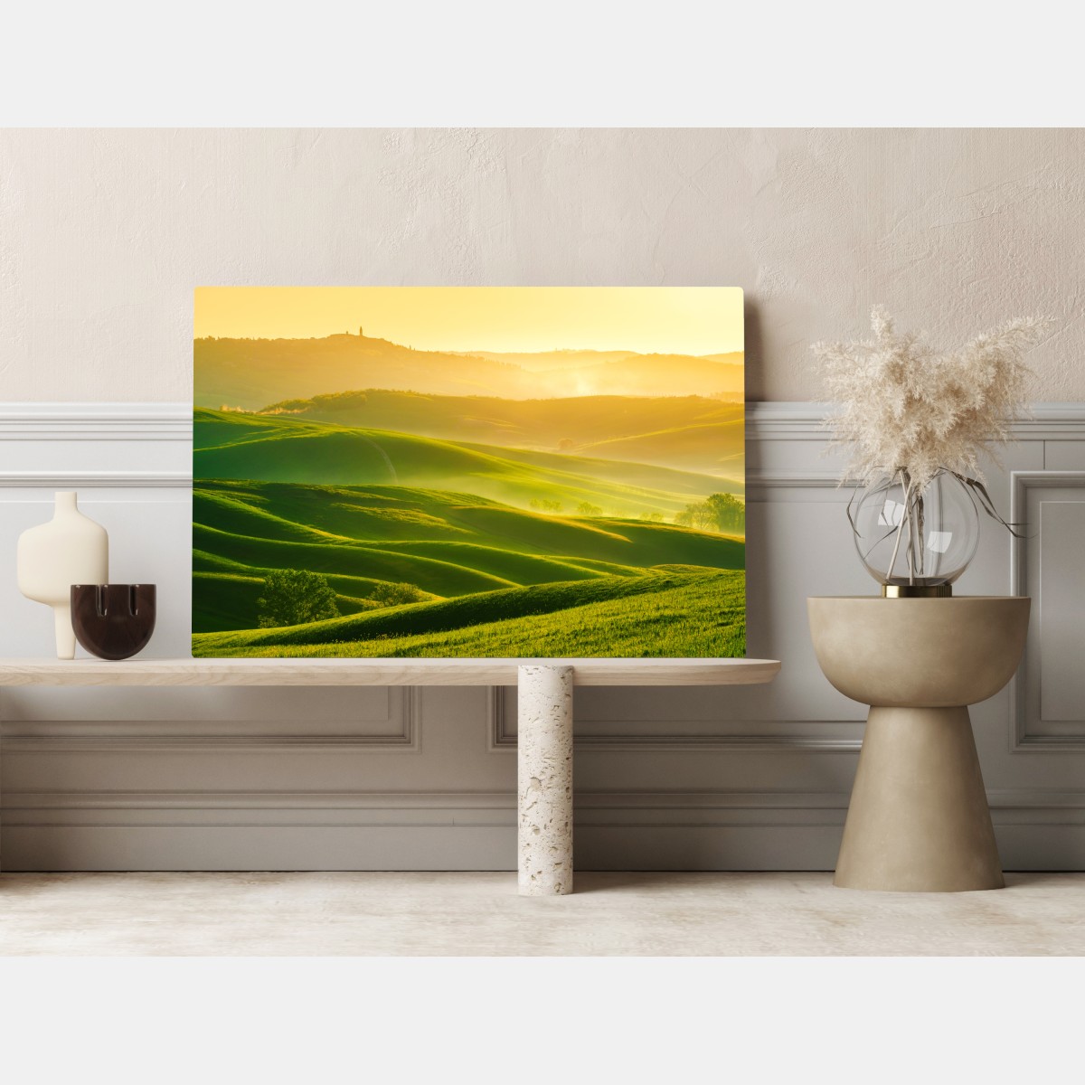 Obraz na płótnie złoty wschód słońca nad zielonymi falującymi wzgórzami – Wallissimo® Obraz na płótnie złoty wschód słońca nad zielonymi falującymi wzgórzami – Wallissimo®