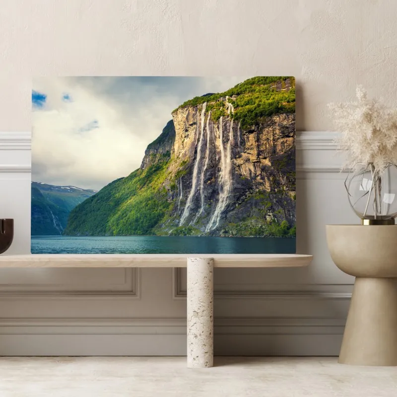 Obraz na płótnie wodospady spływające po klifach fiordu – Wallissimo® Obraz na płótnie wodospady spływające po klifach fiordu – Wallissimo®