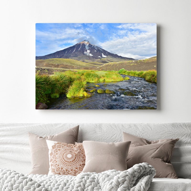 Obraz na płótnie widok na wulkan Koryaksky ze stoku północno-wschodniego – Wallissimo® Obraz na płótnie widok na wulkan Koryaksky ze stoku północno-wschodniego – Wallissimo®