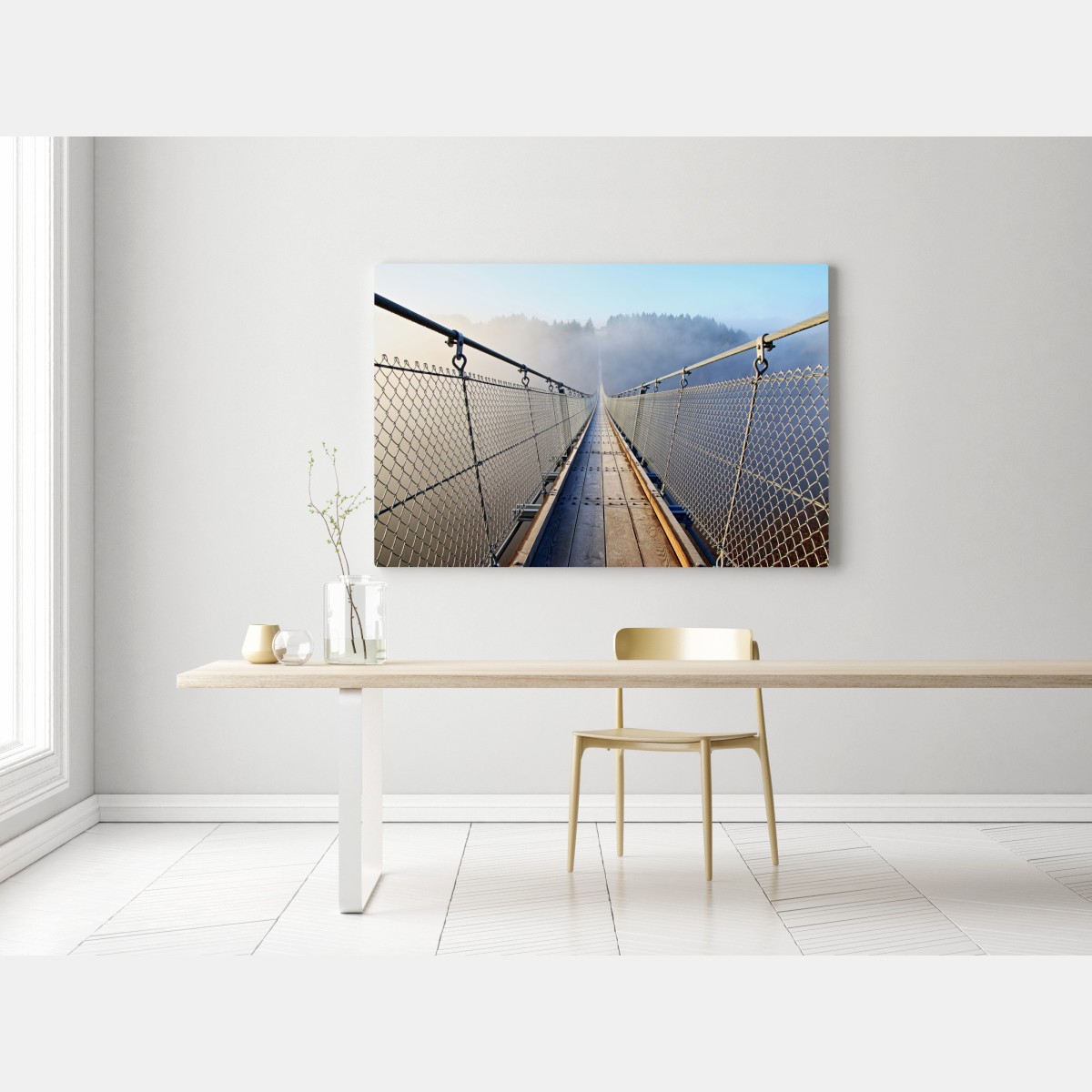 Obraz na płótnie mglisty wiszący most prowadzący w las – Wallissimo® Obraz na płótnie mglisty wiszący most prowadzący w las – Wallissimo®