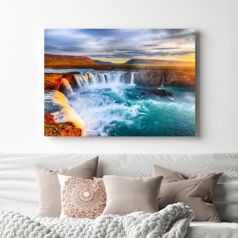 Obraz na płótnie Godafoss wodospad o wschodzie słońca – Wallissimo® Obraz na płótnie Godafoss wodospad o wschodzie słońca – Wallissimo®