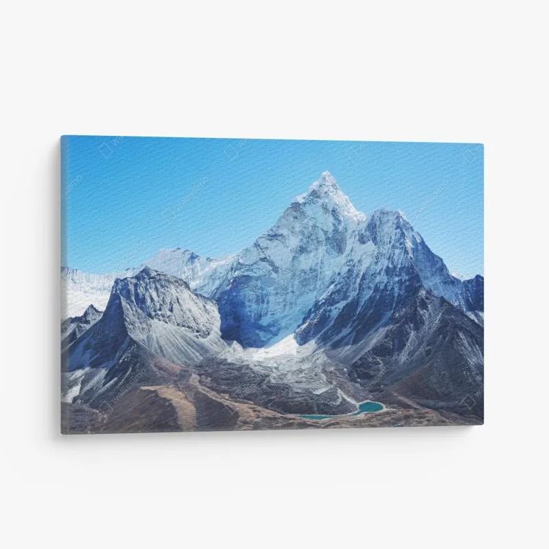 Obraz na płótnie majestatyczny ośnieżony szczyt górski