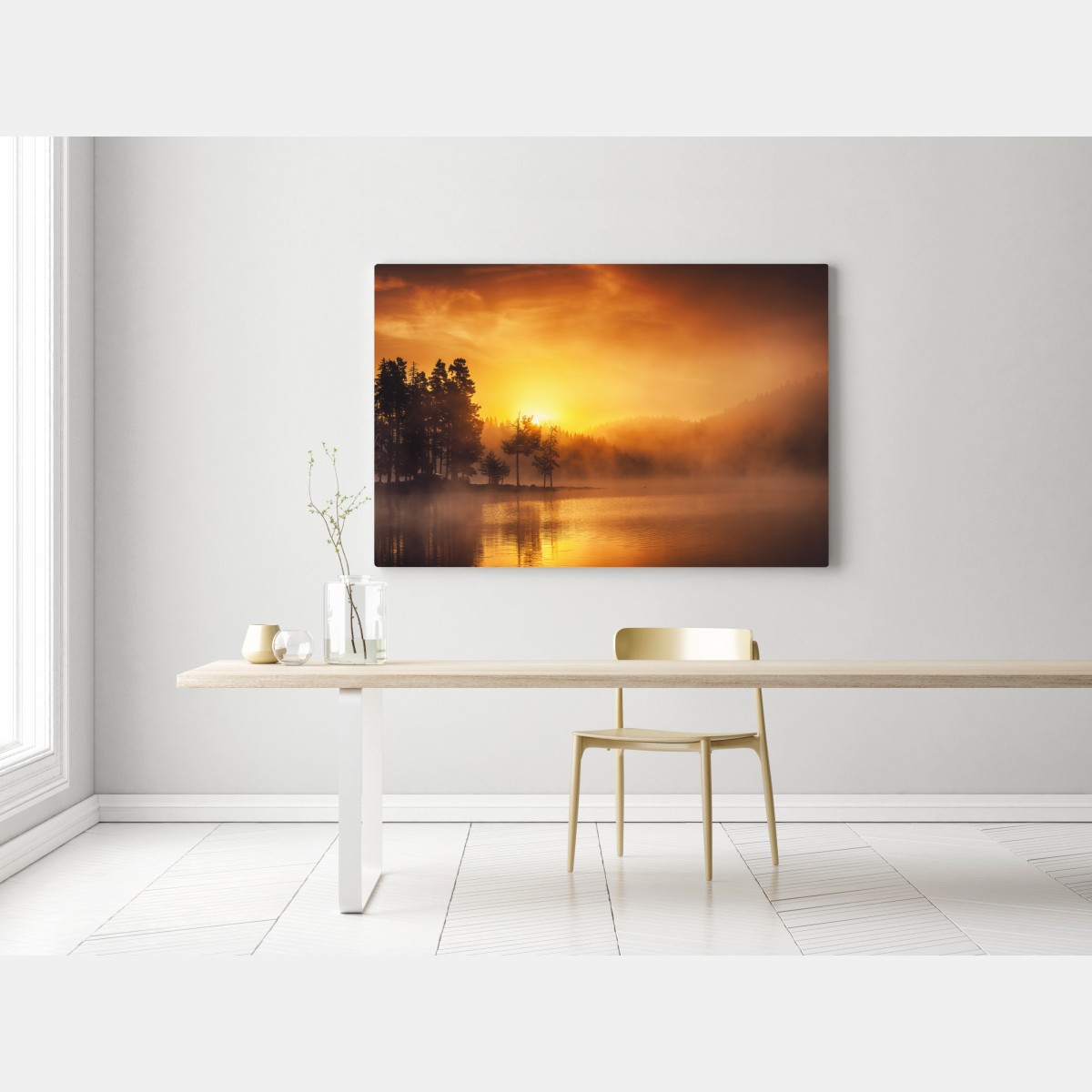 Obraz na płótnie złoty wschód słońca nad mglistym jeziorem – Wallissimo® Obraz na płótnie złoty wschód słońca nad mglistym jeziorem – Wallissimo®
