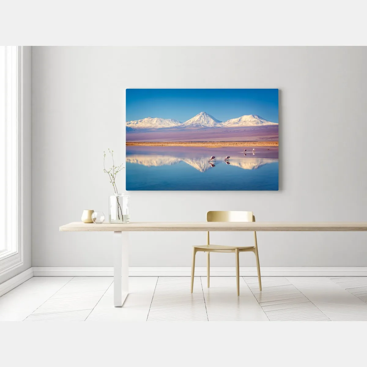 Obraz na płótnie Laguna Chaxa z flamingami i Licancabur – Wallissimo® Obraz na płótnie Laguna Chaxa z flamingami i Licancabur – Wallissimo®