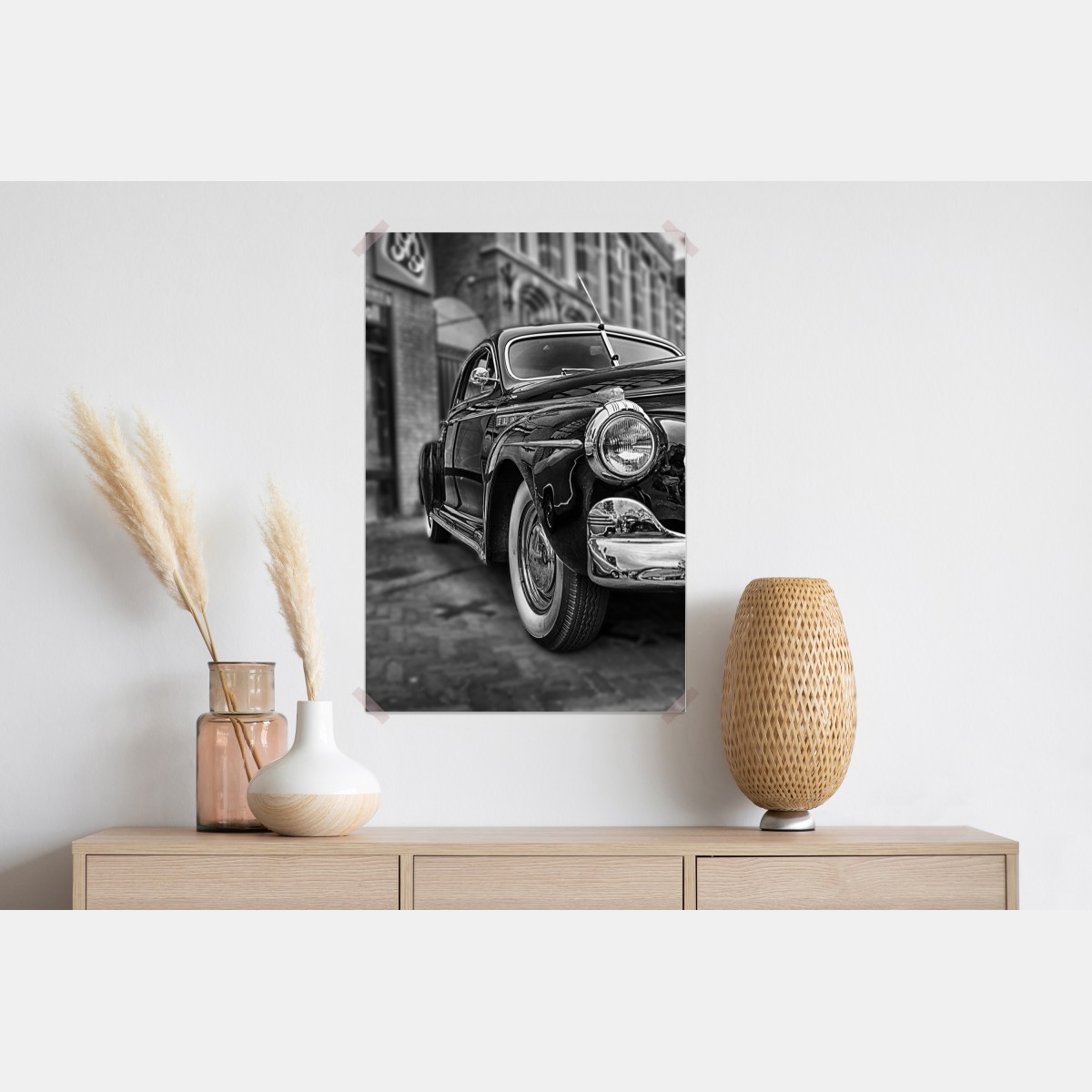 Plakat zabytkowy klasyczny samochód na brukowanej ulicy – Wallissimo® Plakat zabytkowy klasyczny samochód na brukowanej ulicy – Wallissimo®