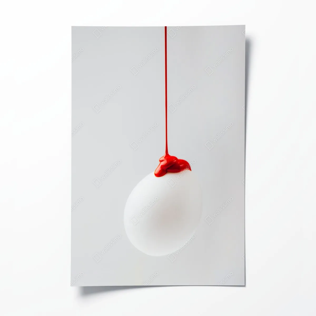Plakat czerwona kropla na białym jajku – Wallissimo® Plakat czerwona kropla na białym jajku – Wallissimo®