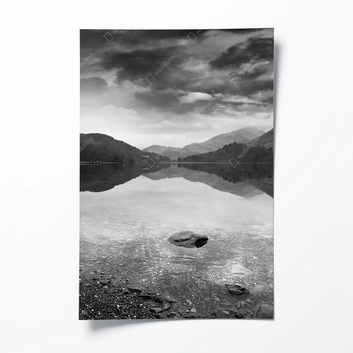 Plakat spokojne jezioro z górskim odbiciem – Wallissimo® Plakat spokojne jezioro z górskim odbiciem – Wallissimo®