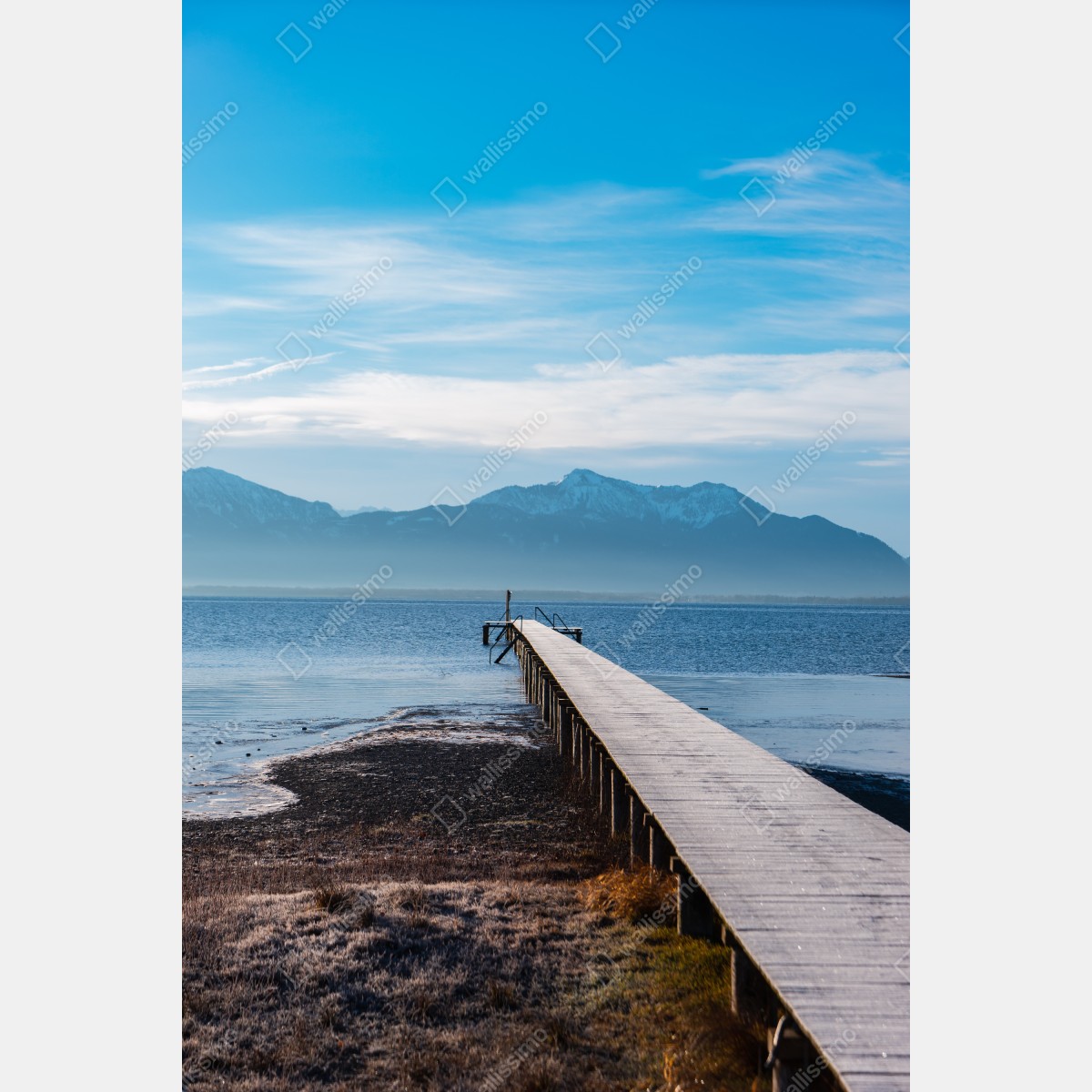 Plakat mglisty pomost nad jeziorem o świcie – Wallissimo® Plakat mglisty pomost nad jeziorem o świcie – Wallissimo®