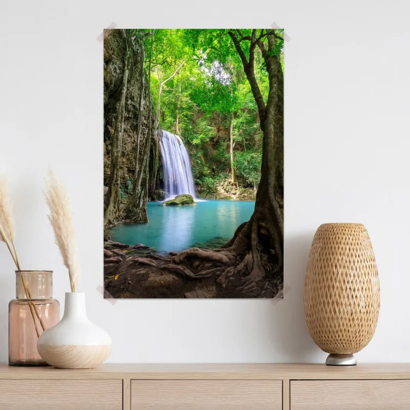 Plakat spokojny wodospad w Parku Narodowym Erawan – Wallissimo® Plakat spokojny wodospad w Parku Narodowym Erawan – Wallissimo®