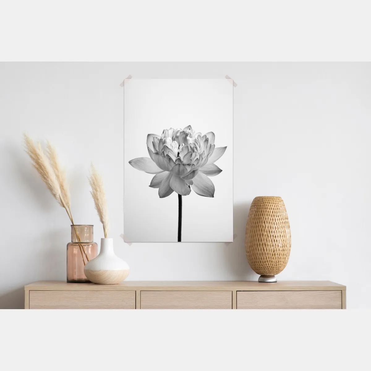 Plakat spokojny lotos w odcieniach szarości – Wallissimo® Plakat spokojny lotos w odcieniach szarości – Wallissimo®