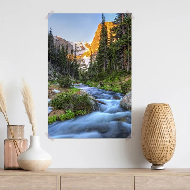 Plakat złoty szczyt nad alpejskim potokiem – Wallissimo® Plakat złoty szczyt nad alpejskim potokiem – Wallissimo®