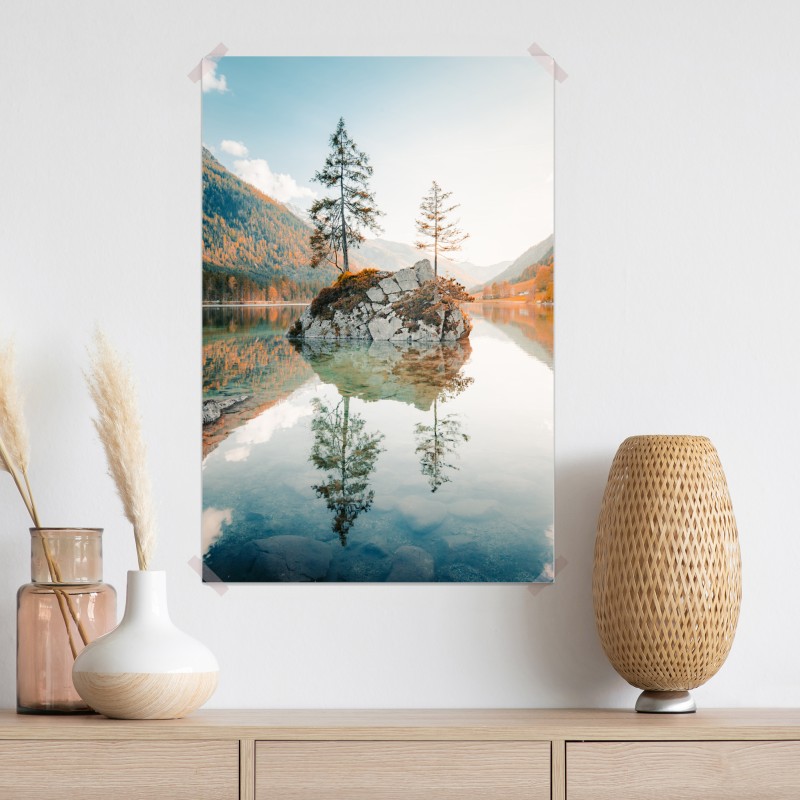 Plakat słoneczna skalna wyspa nad jeziorem Hintersee – Wallissimo® Plakat słoneczna skalna wyspa nad jeziorem Hintersee – Wallissimo®